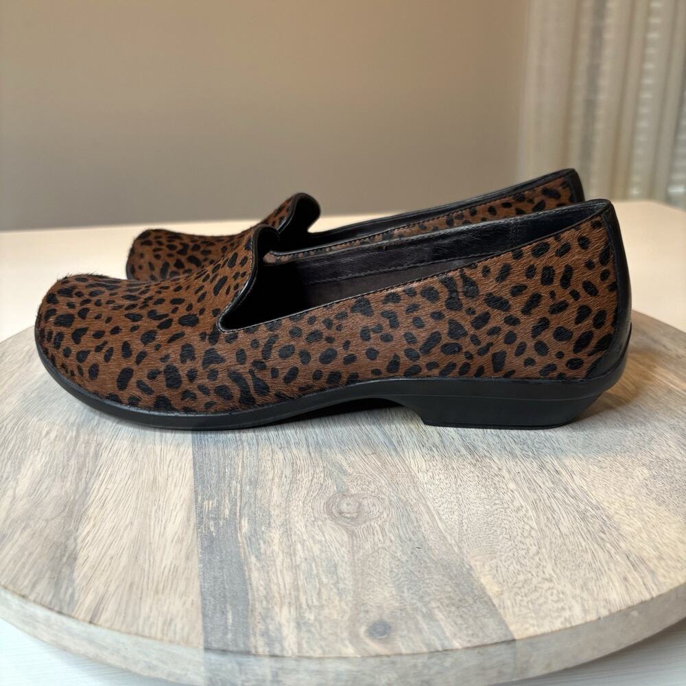 Dansko Olivia Women's Cheetah Print Calf Hair Loafers Comfort Shoes US Size 9 - Picture 4 of 11
